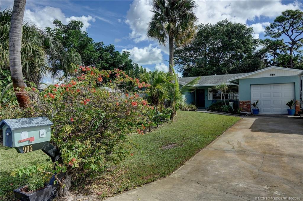 905 SE Flamingo Avenue