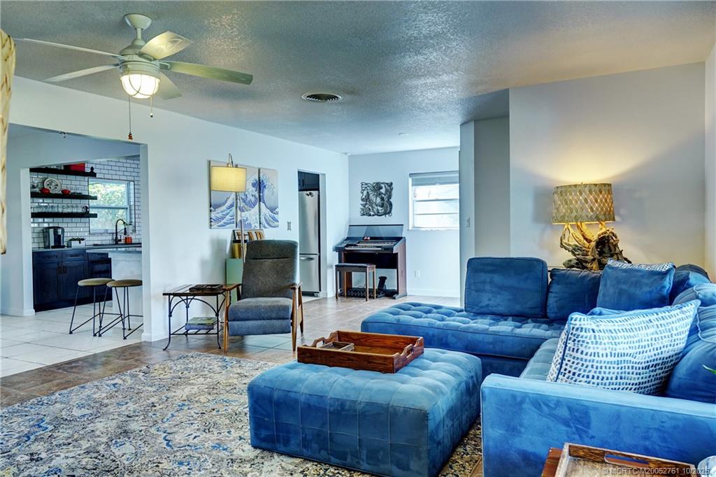 905 SE Flamingo Avenue