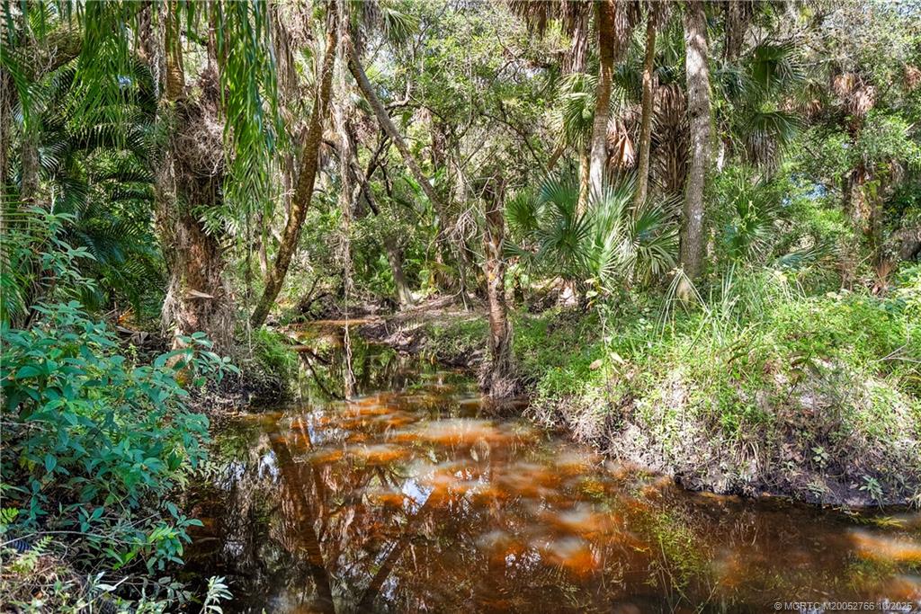 1733 SW Crane Creek Avenue