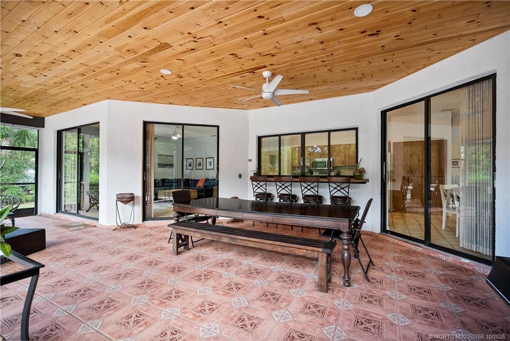 1733 SW Crane Creek Avenue