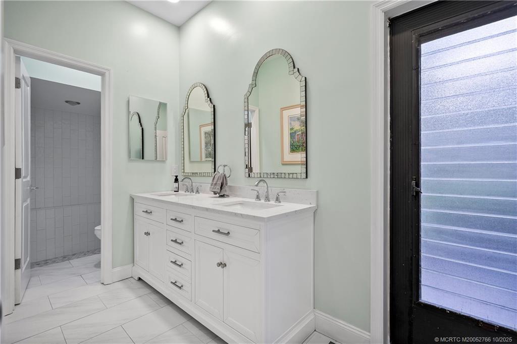 1733 SW Crane Creek Avenue