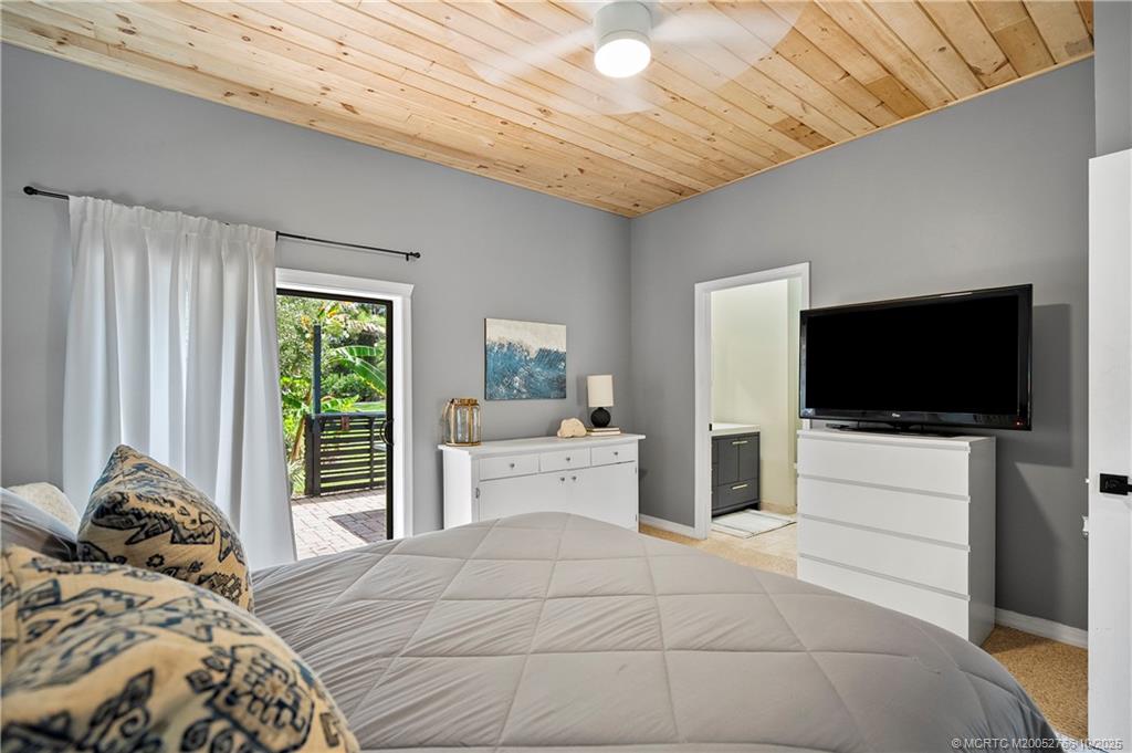 1733 SW Crane Creek Avenue