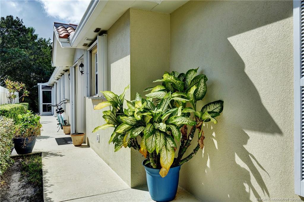 1592 SW Pineland Way