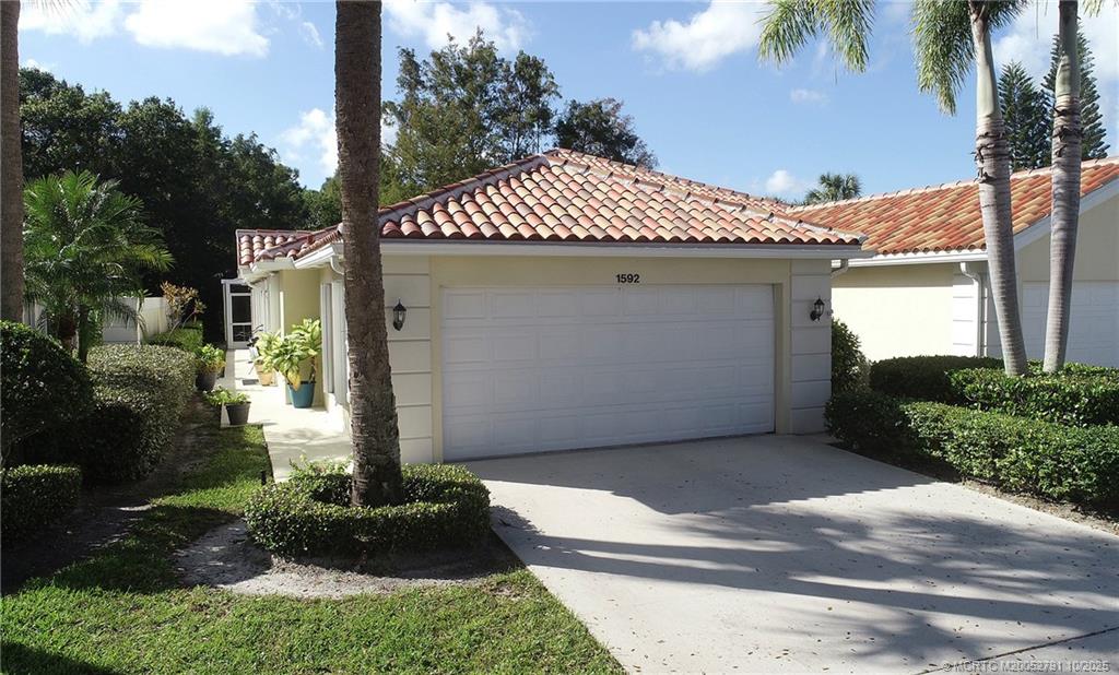 1592 SW Pineland Way