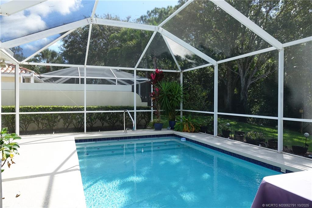 1592 SW Pineland Way