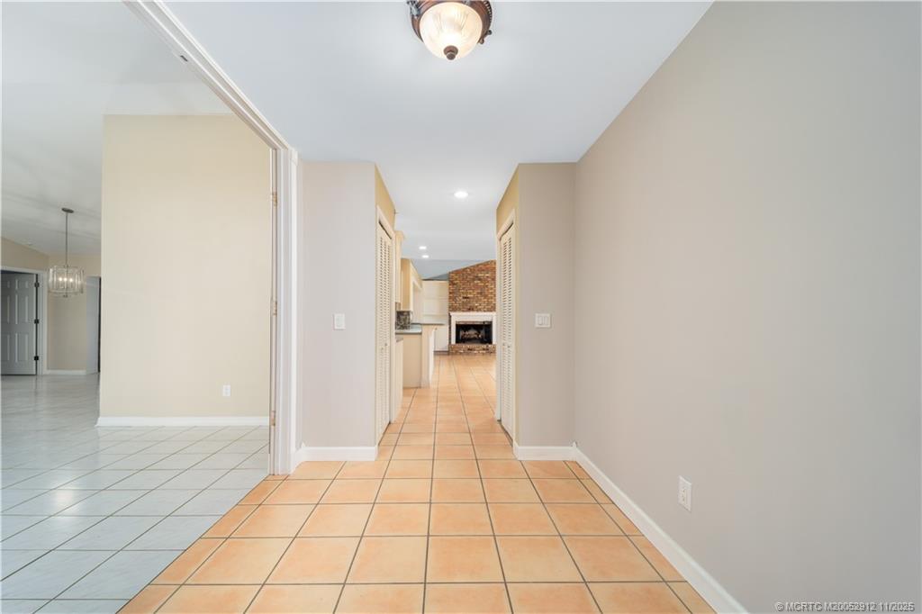 7 Oakwood Drive