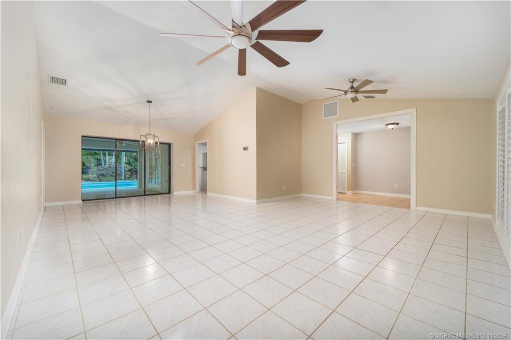 7 Oakwood Drive
