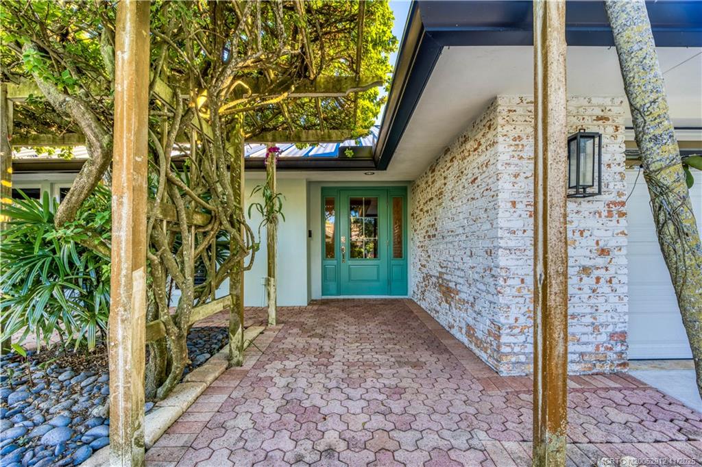 7 Oakwood Drive