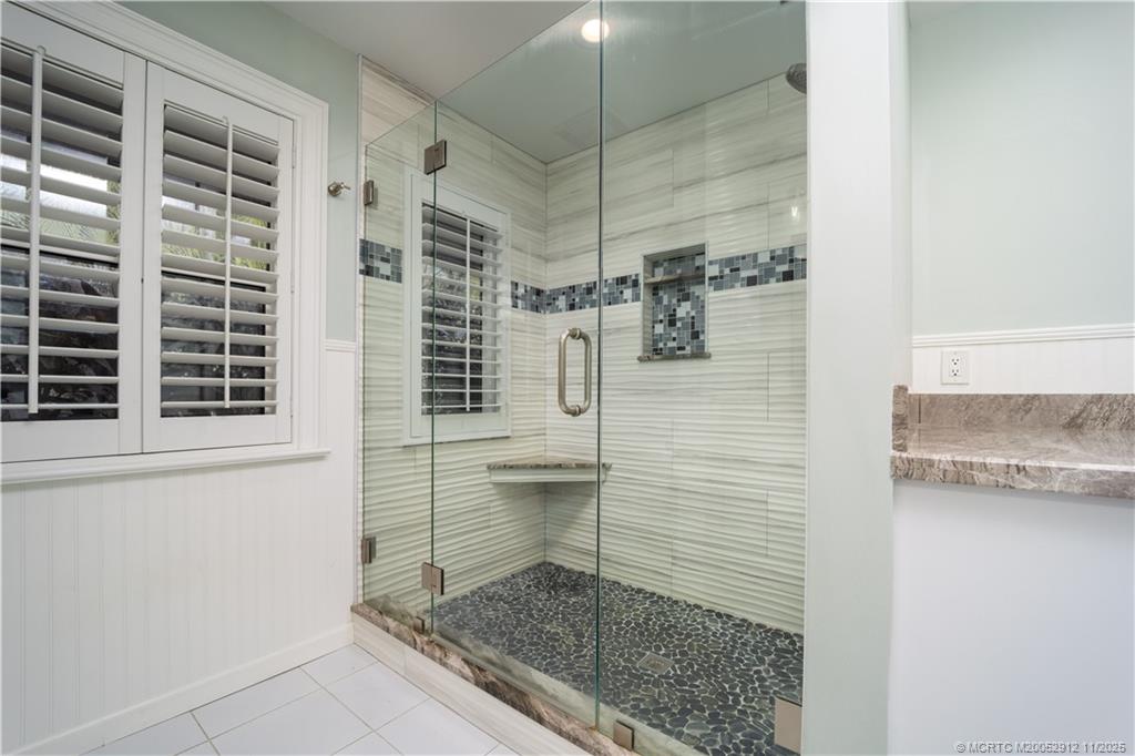 7 Oakwood Drive