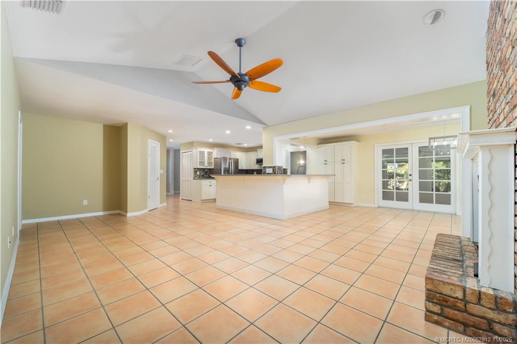 7 Oakwood Drive