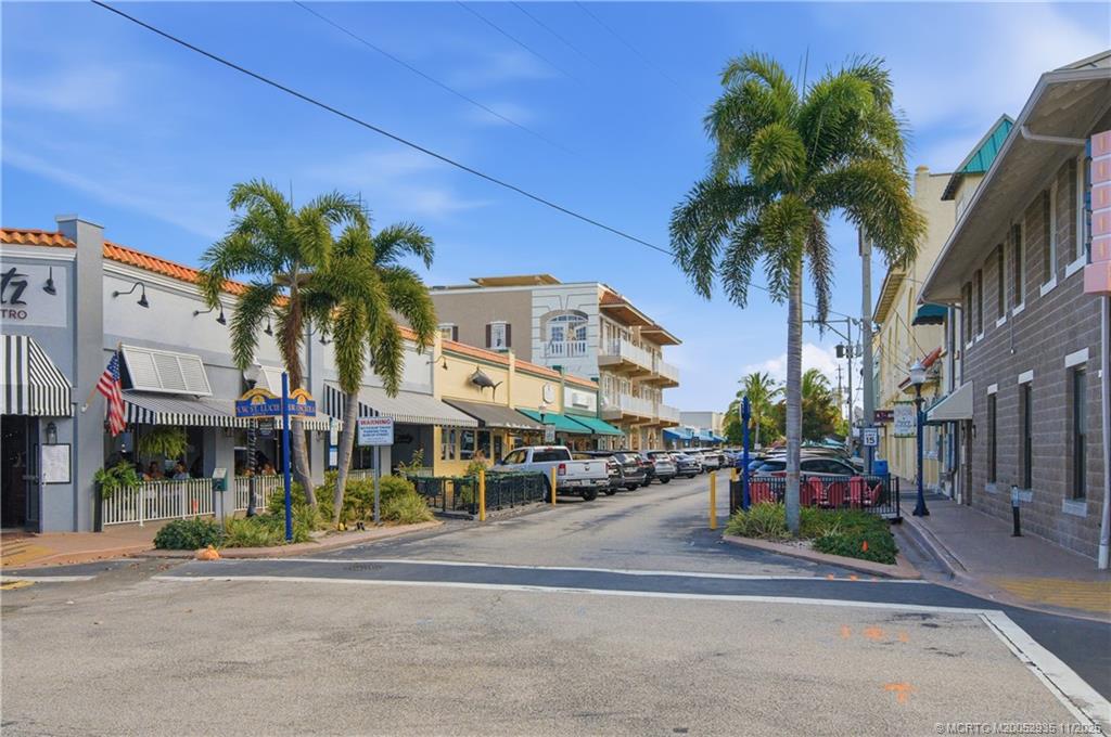 1083 NW 12th Terrace