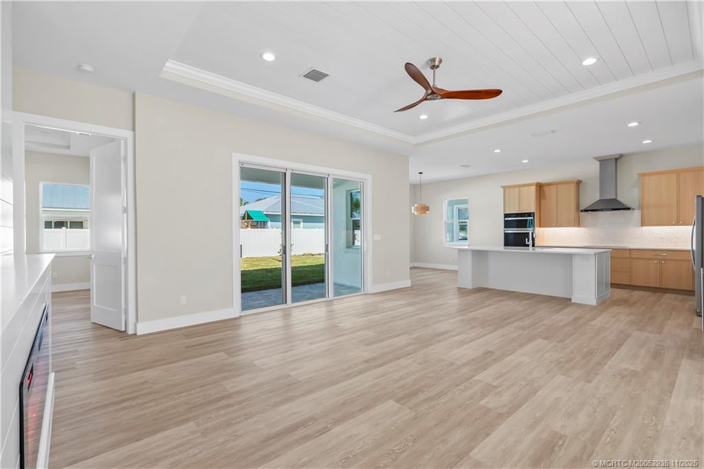 1083 NW 12th Terrace