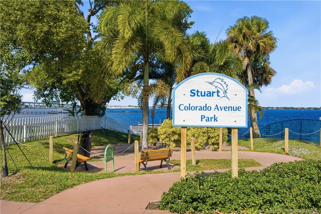 1083 NW 12th Terrace