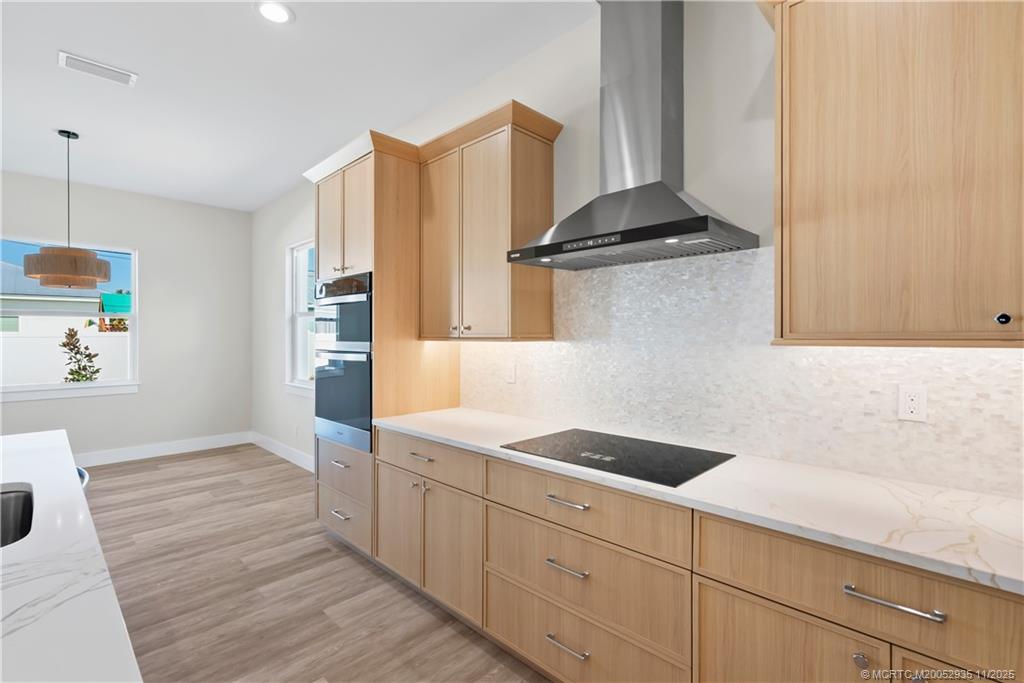 1083 NW 12th Terrace