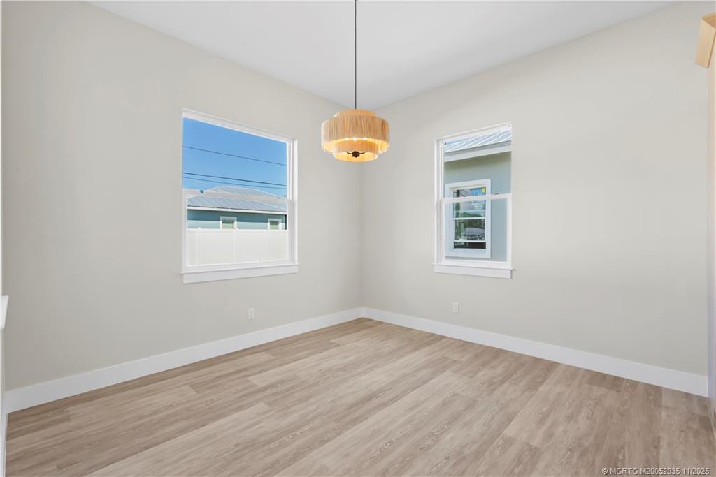 1083 NW 12th Terrace