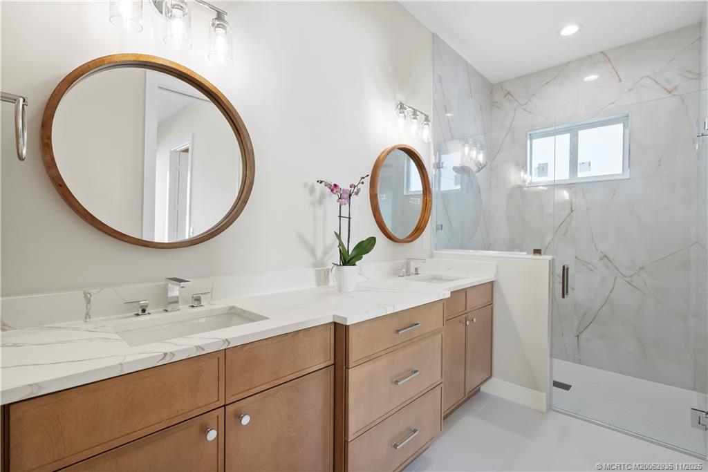 1083 NW 12th Terrace