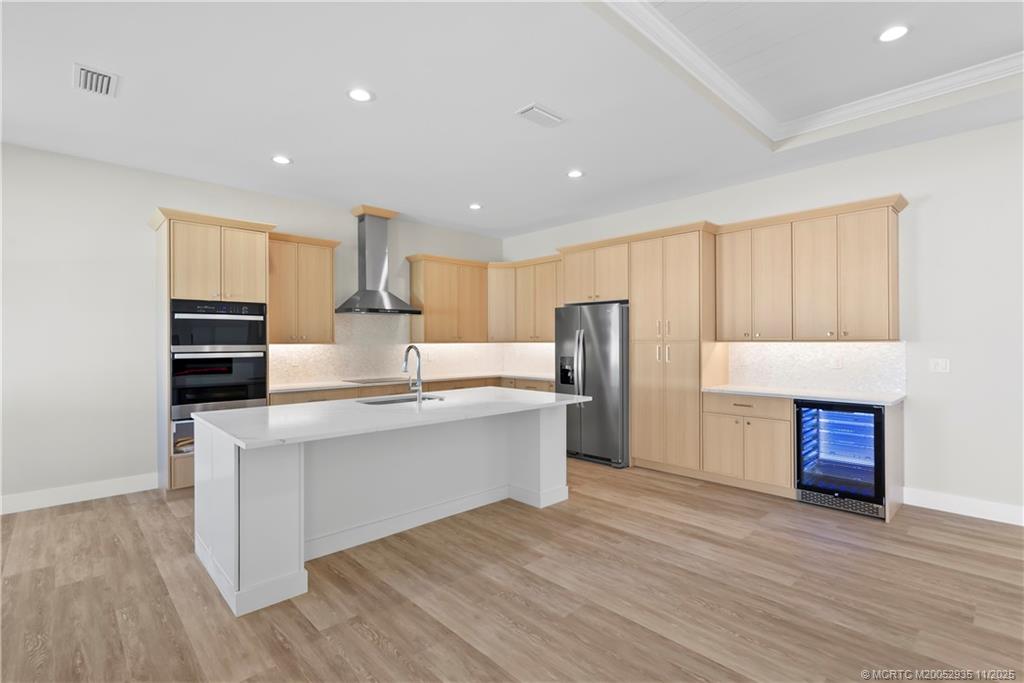 1083 NW 12th Terrace