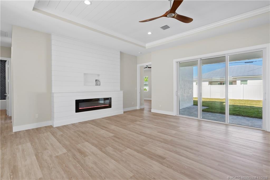 1083 NW 12th Terrace