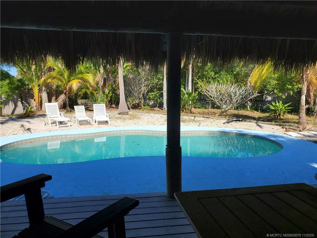 2366 SE County Club Lane