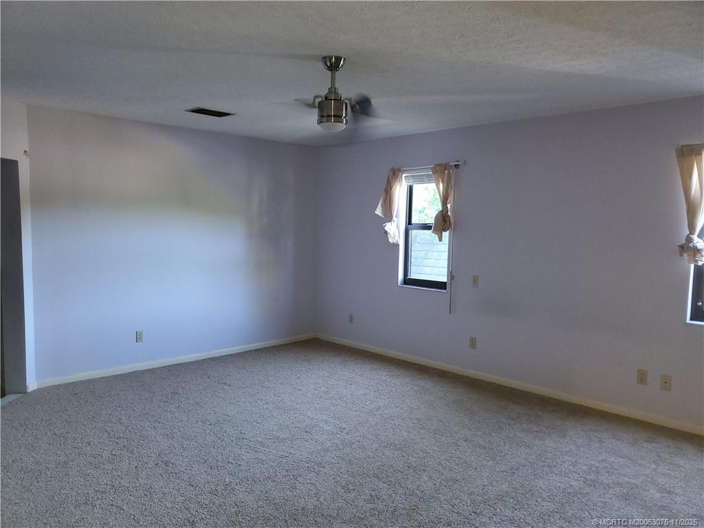 2366 SE County Club Lane