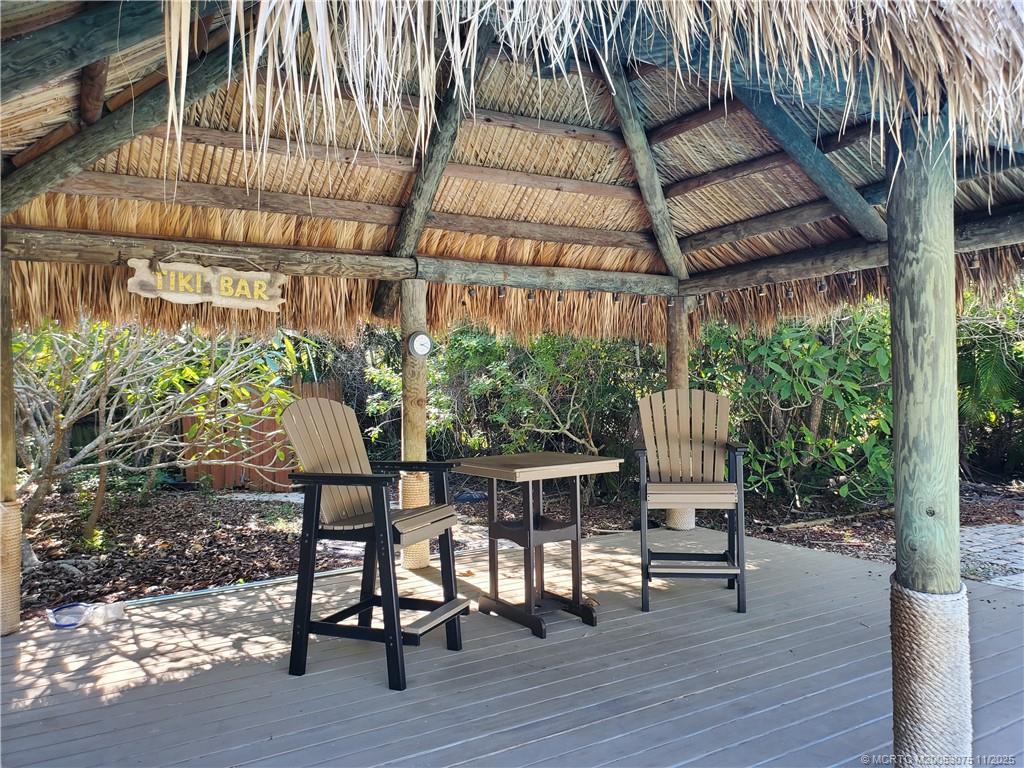 2366 SE County Club Lane