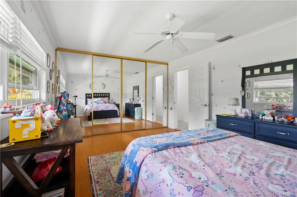 1958 SW Winners Drive