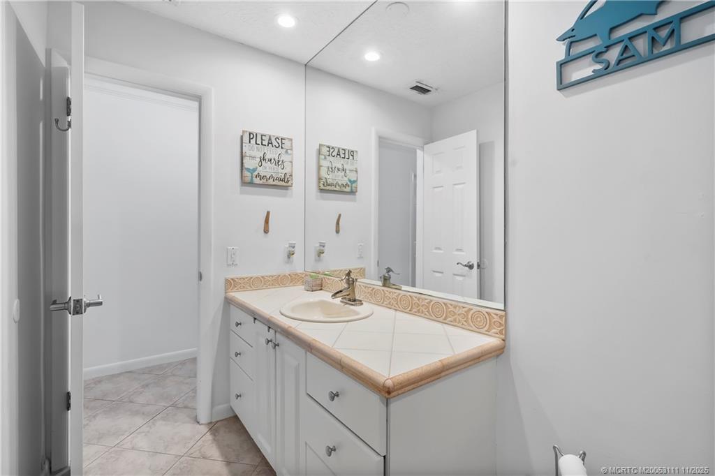 1958 SW Winners Drive