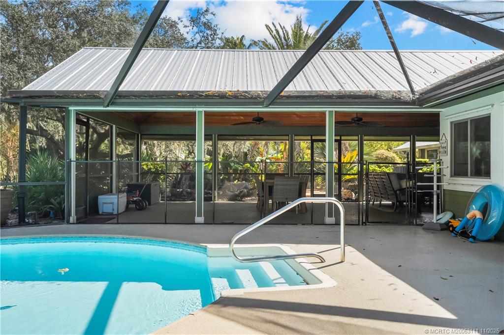 1958 SW Winners Drive