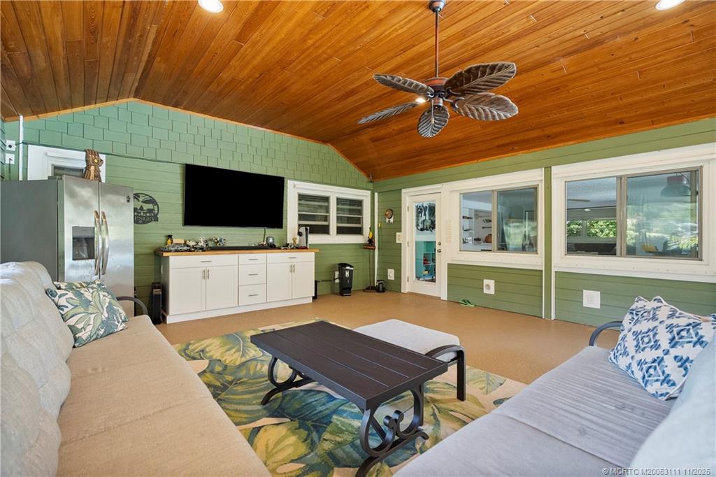 1958 SW Winners Drive