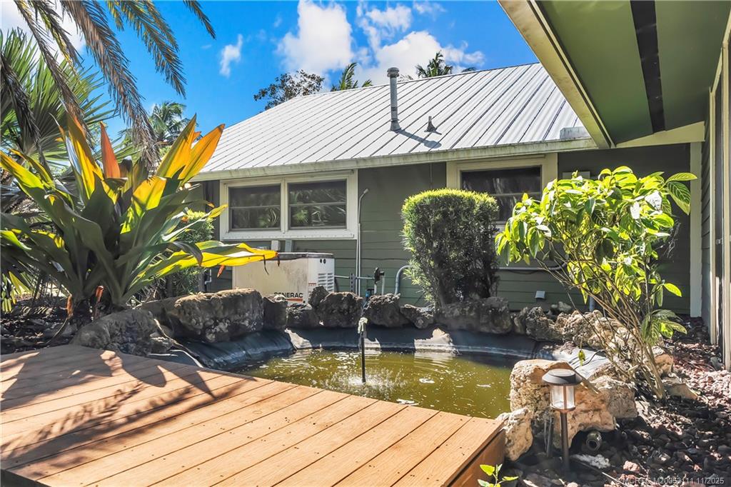 1958 SW Winners Drive