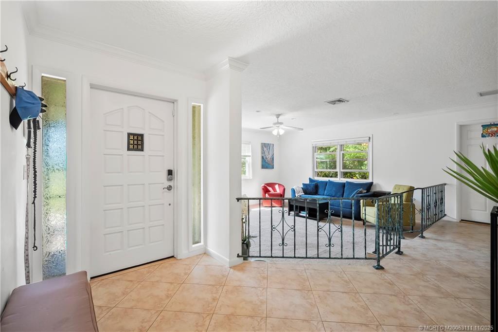 1958 SW Winners Drive