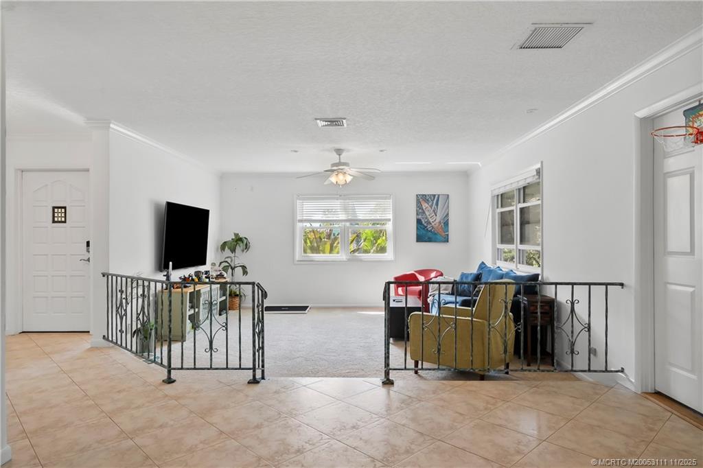 1958 SW Winners Drive