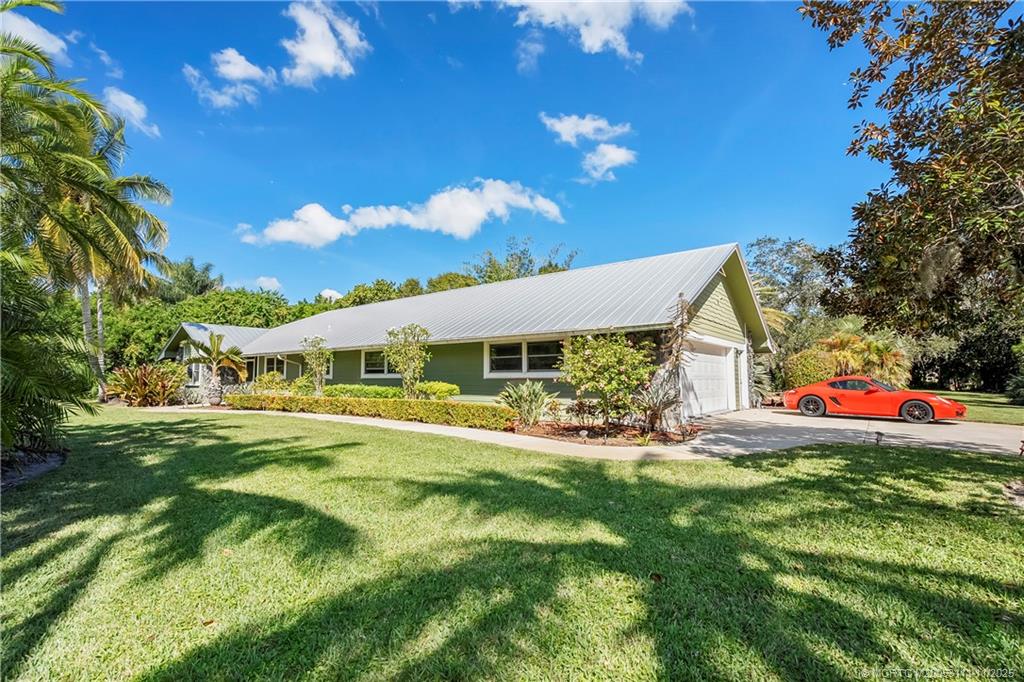 1958 SW Winners Drive