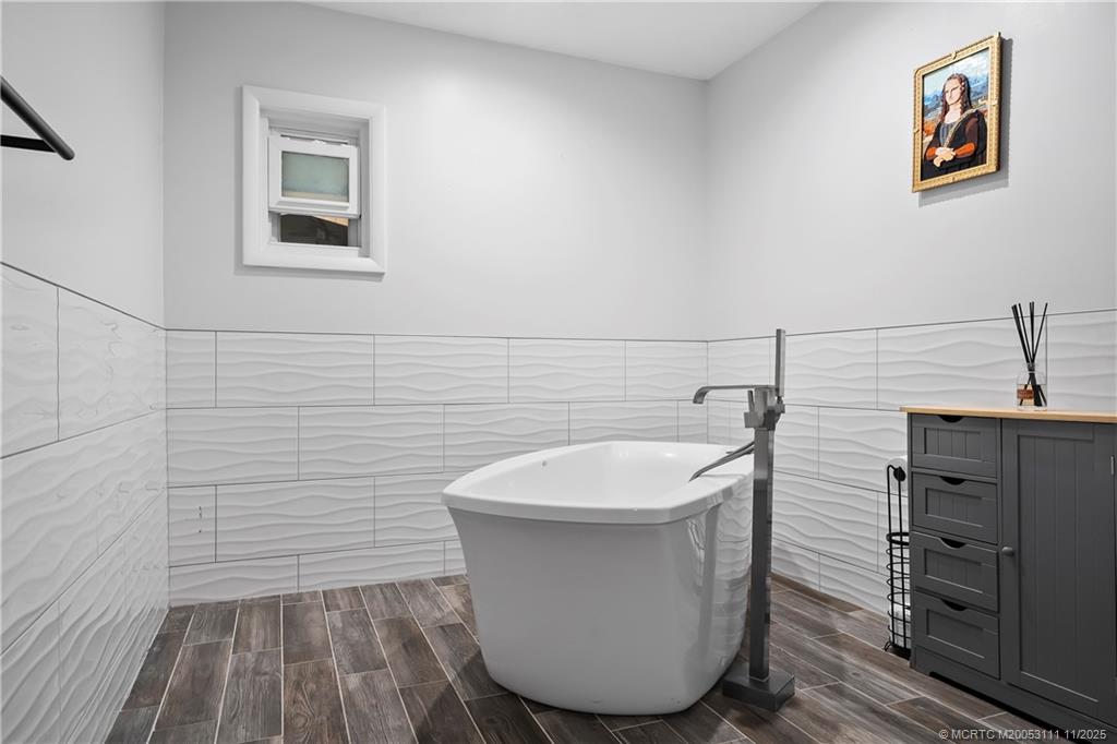 1958 SW Winners Drive