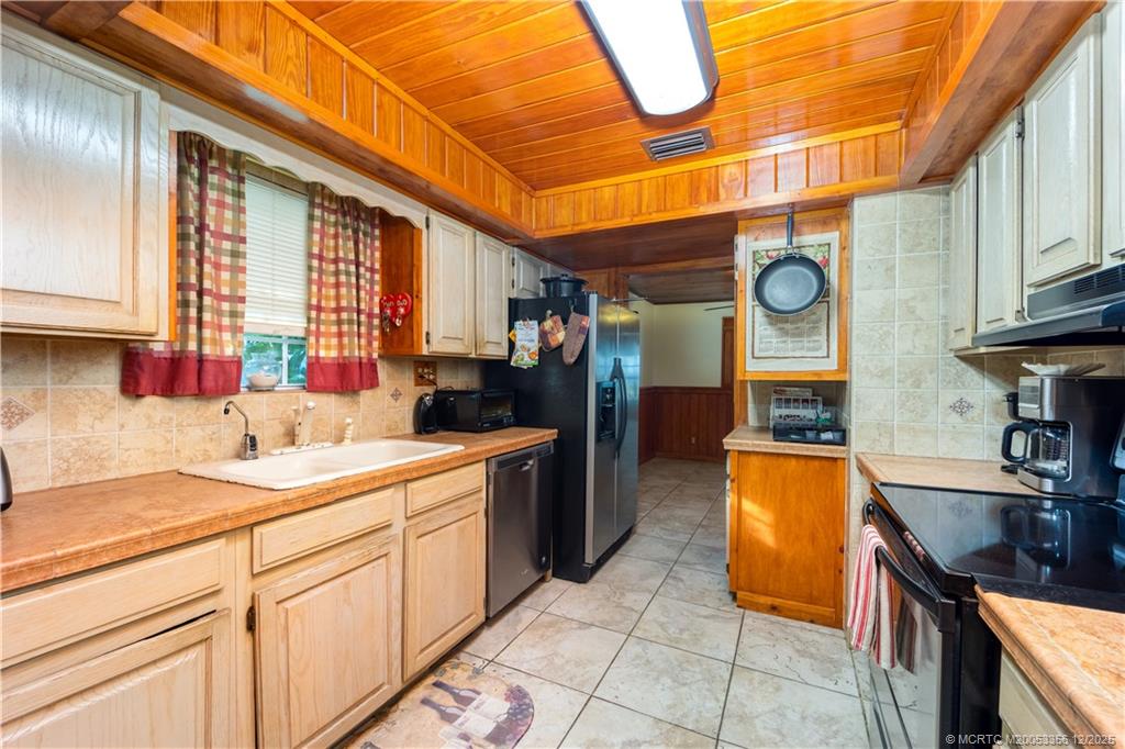 11005 S Indian River Drive