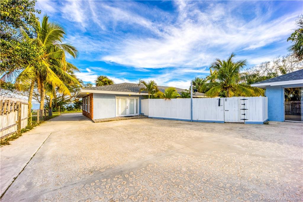 11005 S Indian River Drive