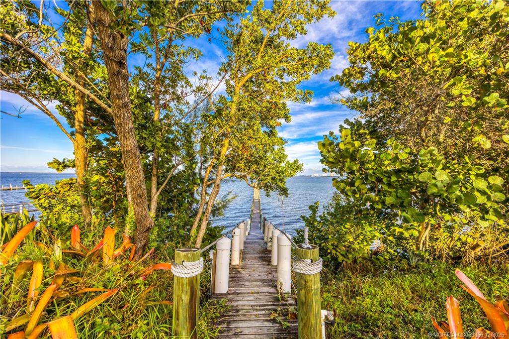 11005 S Indian River Drive