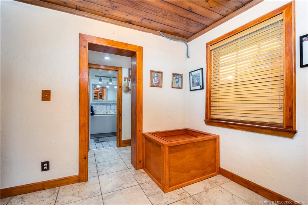 11005 S Indian River Drive