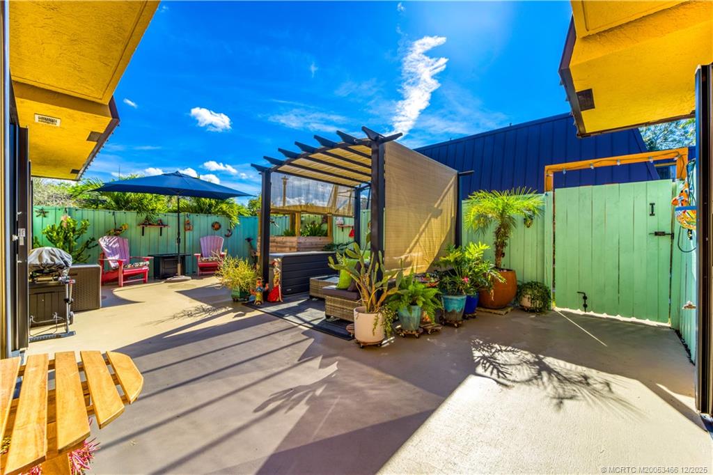 6105 SE Windsong Lane