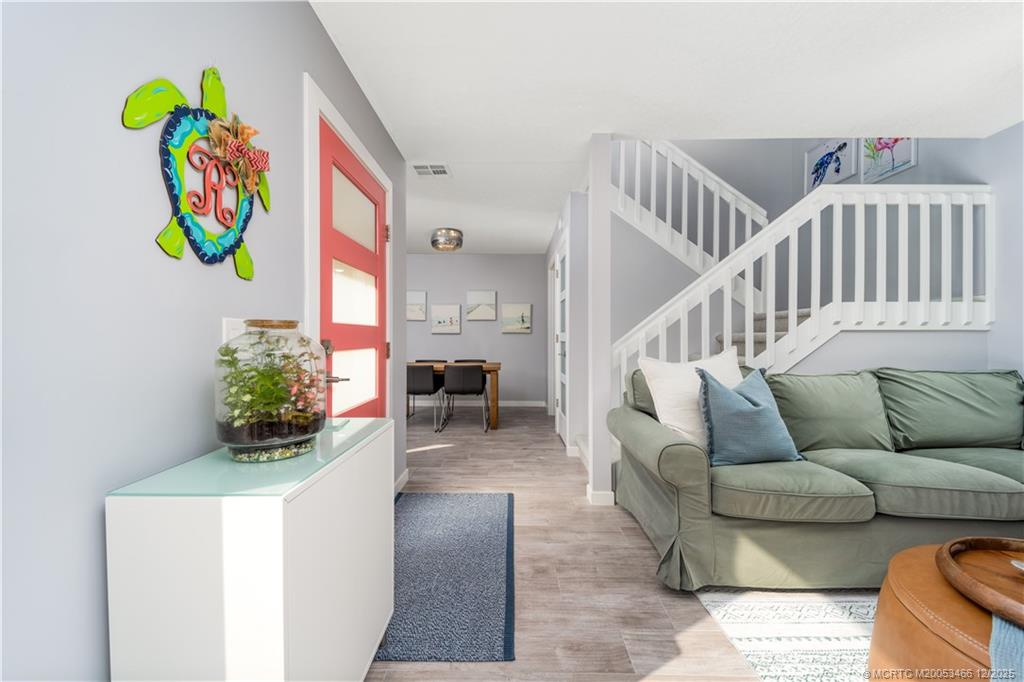 6105 SE Windsong Lane