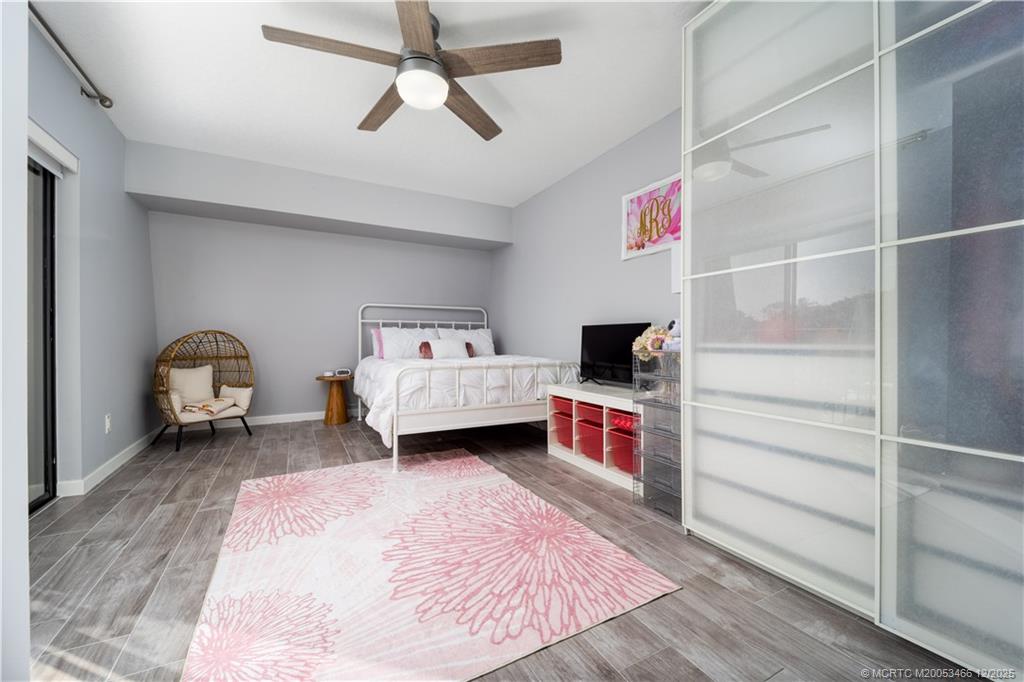 6105 SE Windsong Lane