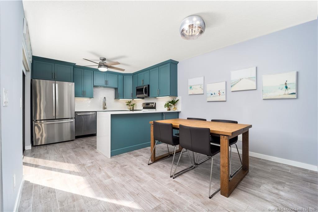 6105 SE Windsong Lane