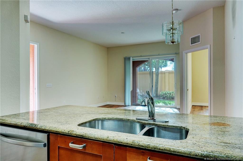 49 SE Sedona Circle 101