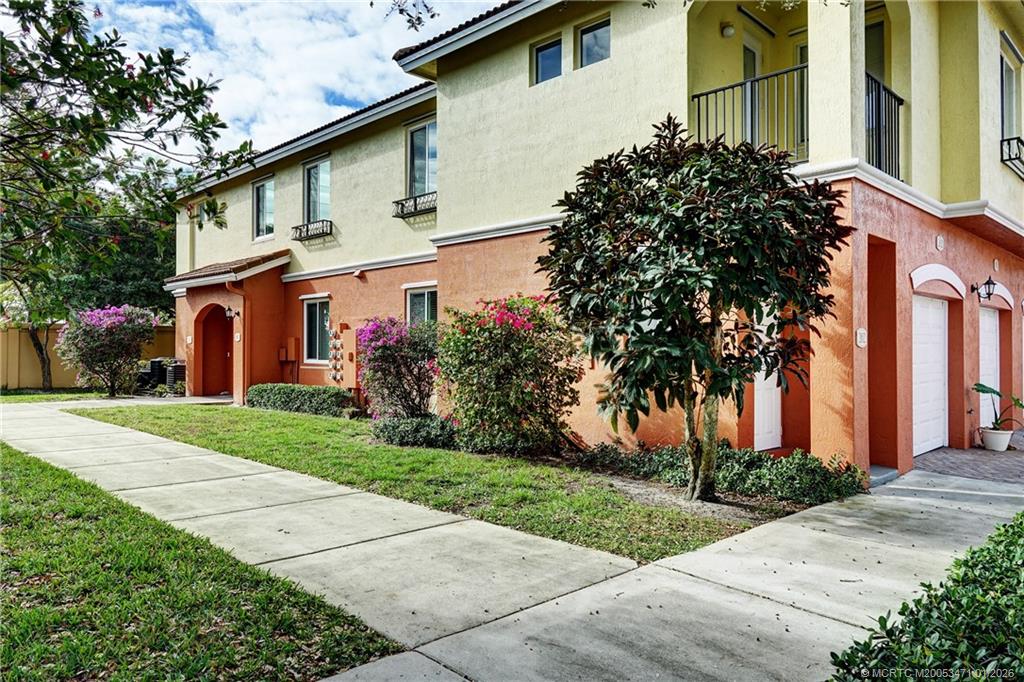 49 SE Sedona Circle 101