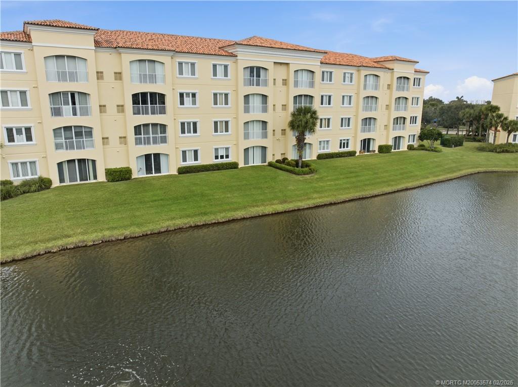 1 Harbour Isle Drive E 104