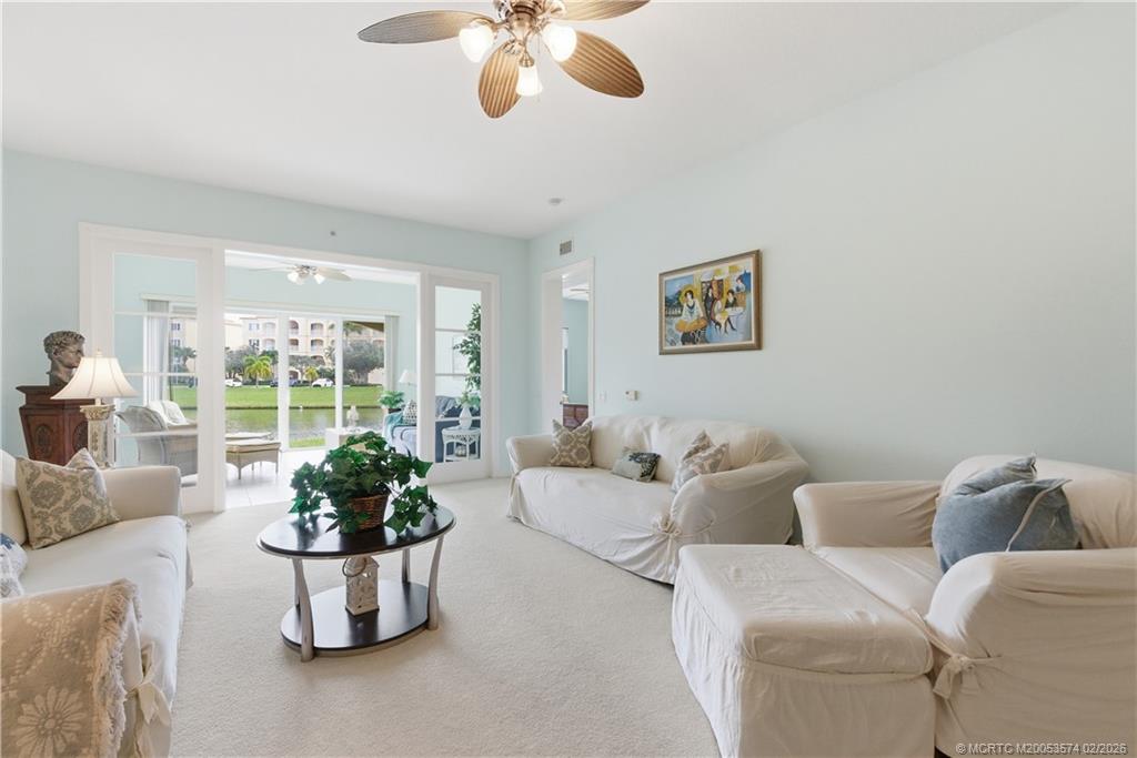 1 Harbour Isle Drive E 104