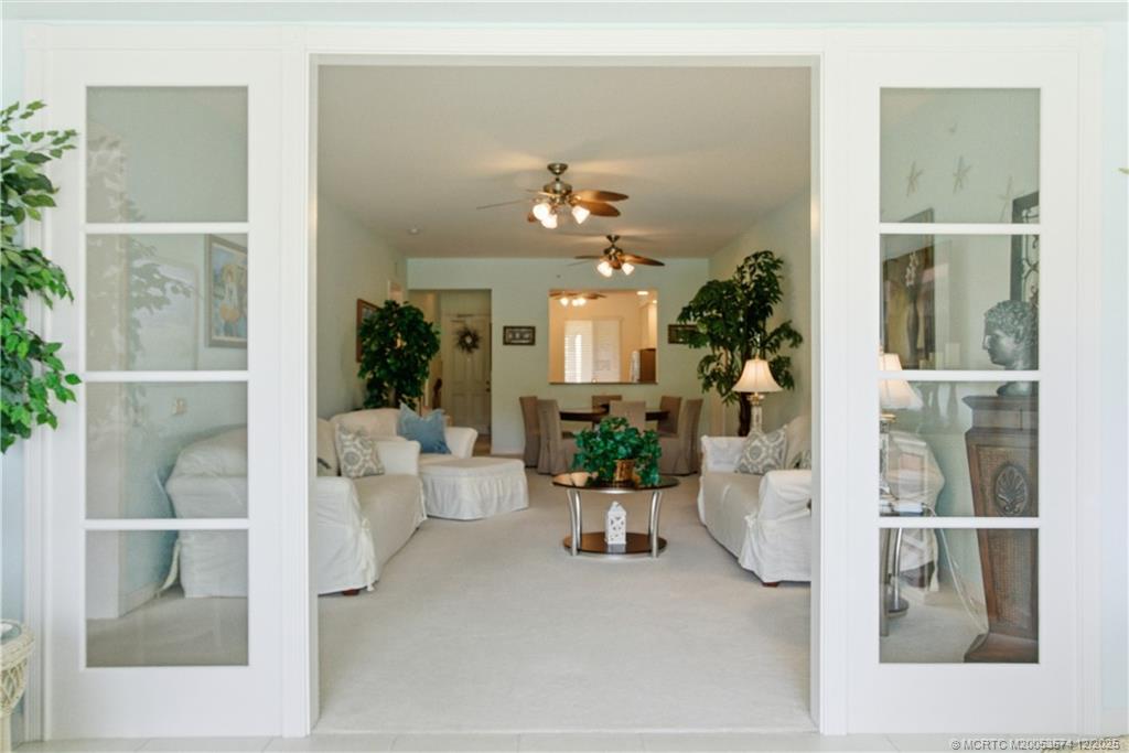 1 Harbour Isle Drive E 104