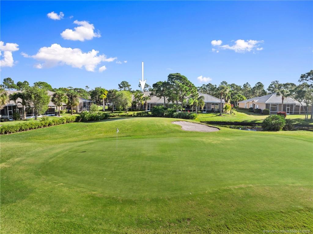 581 NW Broken Oak Trail