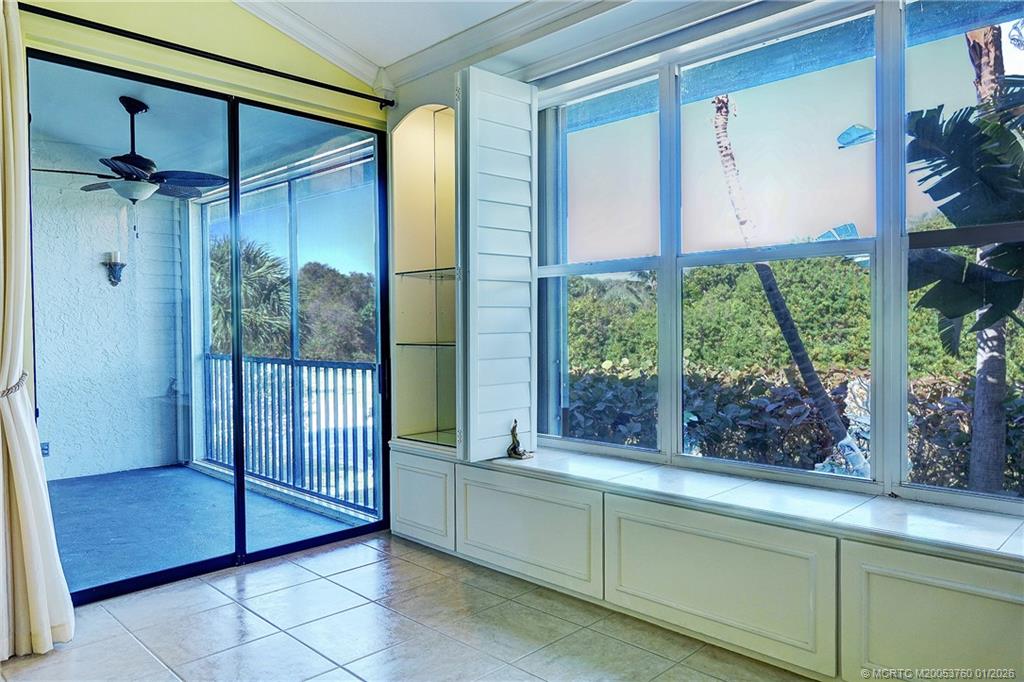 5290 SE Seascape Way 201