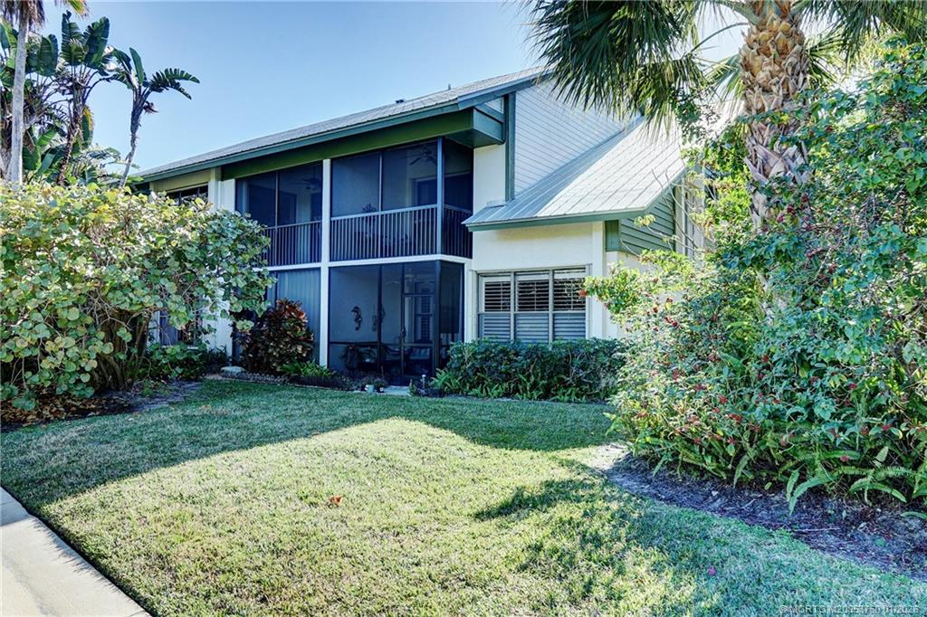 5290 SE Seascape Way 201